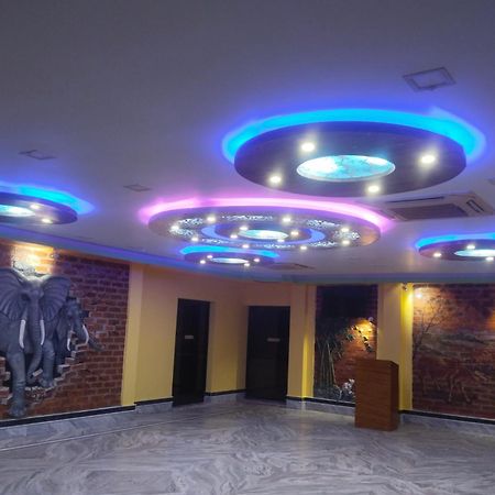 בולפור Whispering Woods Inn מראה חיצוני תמונה