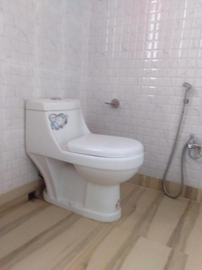 בולפור Whispering Woods Inn מראה חיצוני תמונה
