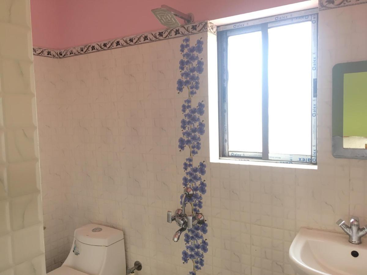 בולפור Whispering Woods Inn מראה חיצוני תמונה
