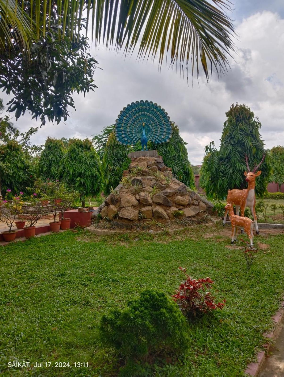 בולפור Whispering Woods Inn מראה חיצוני תמונה