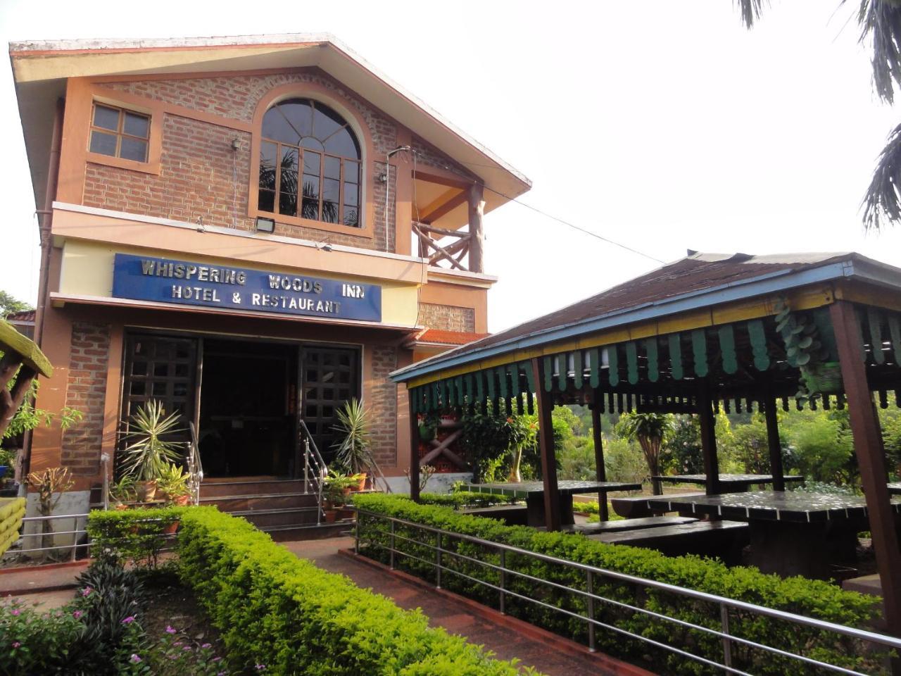 בולפור Whispering Woods Inn מראה חיצוני תמונה